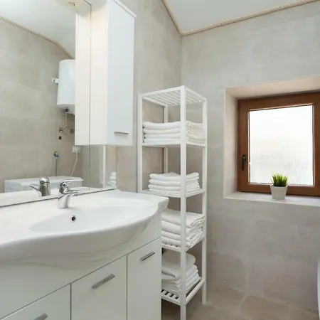 公寓 Mareblu Seaview By Irundo