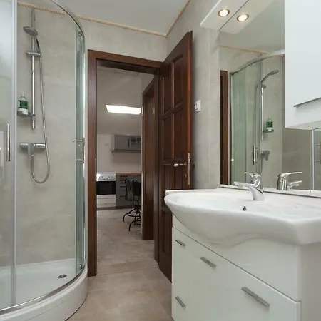 公寓 Mareblu Seaview By Irundo 罗维尼